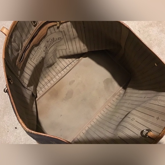 Louis Vuitton Monogrammed Neverfull GM - Picture 15 of 16